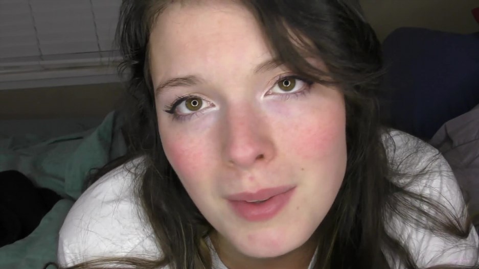 Tigger Rosey – Tipsy Babysitter Virtual Sex
